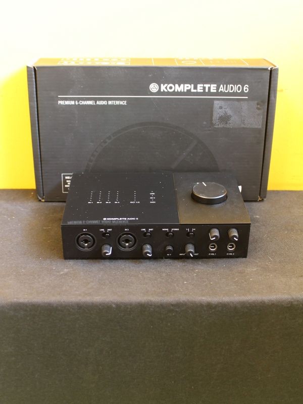 Native Instruments Komplete